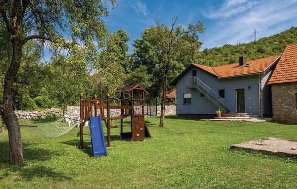 Domy wakacyjne - Lika-Gracac , Chorwacja - CCL053 107