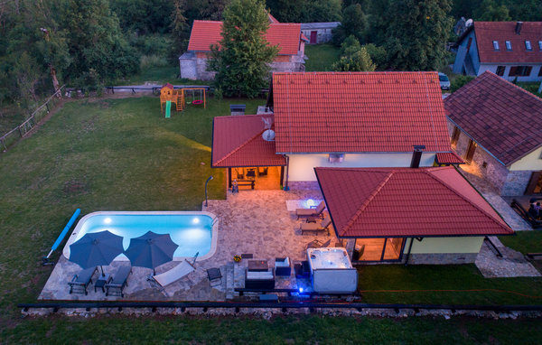 Kuća-za-odmor - Lika - Lovinac , Hrvatska - CCL105 90