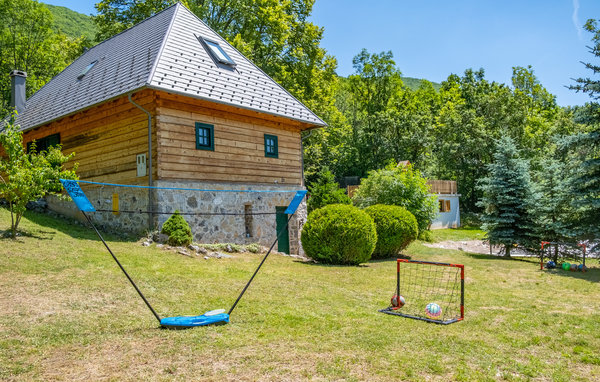 Domy wakacyjne - Plitvicka jezera- Frkasic , Chorwacja - CCL136 81
