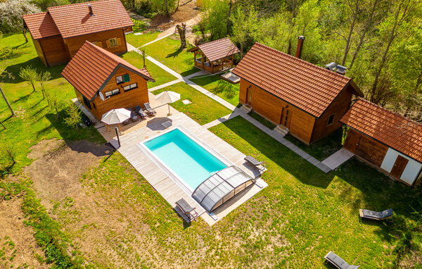 Casa de vacaciones - Gospic-Brezik , Croacia - CCL205 82