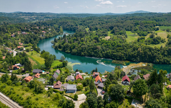 Casa de vacaciones - Duga Resa - Donji Zvecaj , Croacia - CCL320 89
