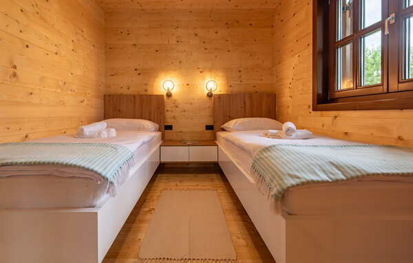 Feriehuse - Korenica-Licko Petrovo Selo , Kroatien - CCL345 603