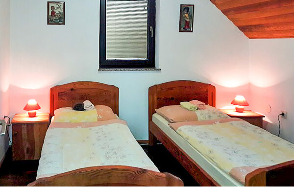 Kuća-za-odmor - Lika-Kuterevo , Hrvatska - CCL349 5