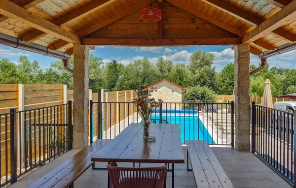Semesterhus - Gospic-Smiljan , Kroatien - CCL352 101