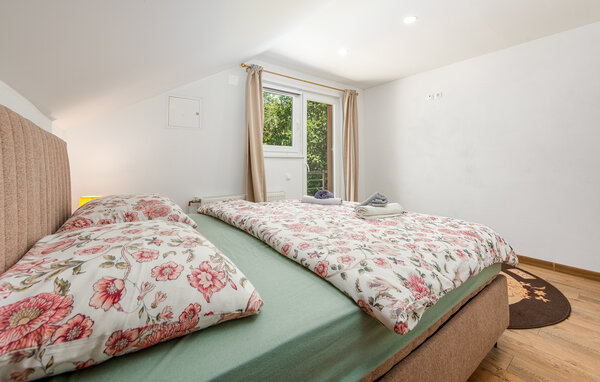 Ferienhaus - Gospic-Divoselo , Kroatien - CCL353 602