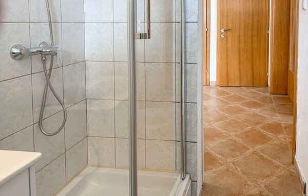 Domy wakacyjne - Gospic - Buzim , Chorwacja - CCL365 703