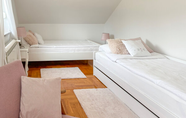 Domy wakacyjne - Gospic - Buzim , Chorwacja - CCL365 607