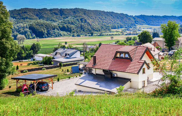 Semesterhus - Karlovac , Kroatien - CCL388 81
