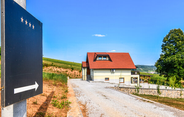 Semesterhus - Karlovac , Kroatien - CCL388 82