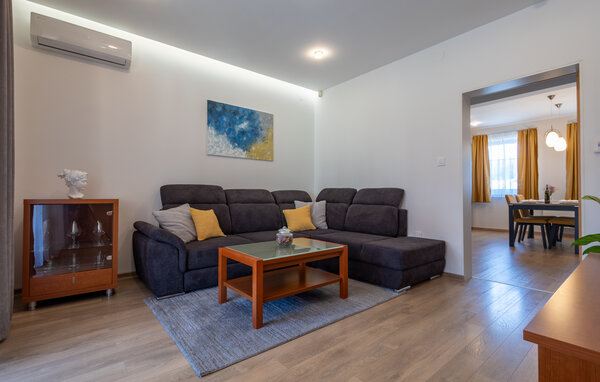 Apartamento - Osijek-Visnjevac , Croacia - CCS123 301