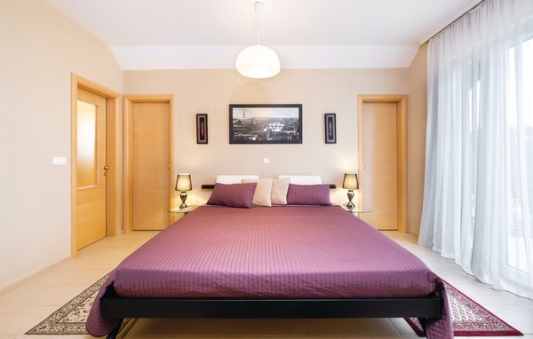 Semesterhus - Zagreb , Kroatien - CCZ040 601