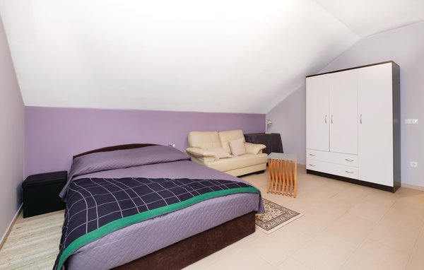 Semesterhus - Zagreb , Kroatien - CCZ040 604