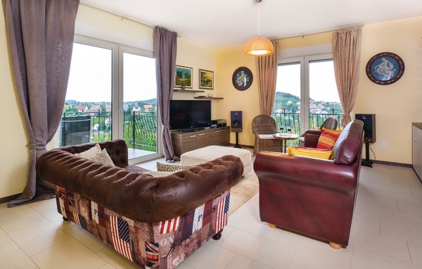 Semesterhus - Zagreb , Kroatien - CCZ040 303
