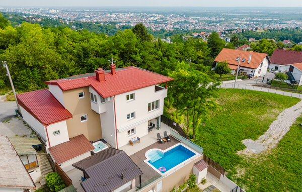 Ferienhaus - Zagreb , Kroatien - CCZ068 82