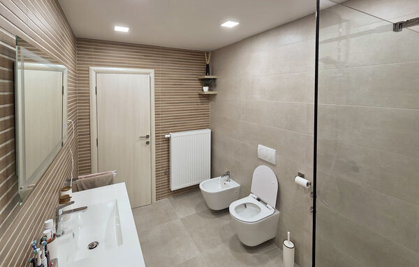 Feriehus - Zagreb-Sesvete , Kroatia - CCZ265 702