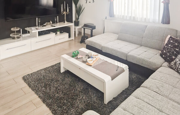 Feriehus - Zagreb-Sesvete , Kroatia - CCZ265 301