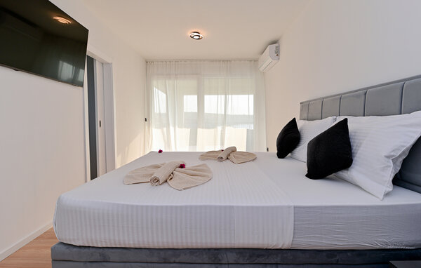 Holiday Home - Zadar - Ljubac , Croatia - CDA007 607