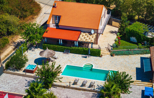 Kuća-za-odmor - Biograd-Kakma , Hrvatska - CDA821 82