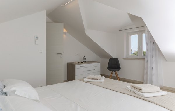 Ferienhaus - Brac-Supetar , Kroatien - CDB639 608