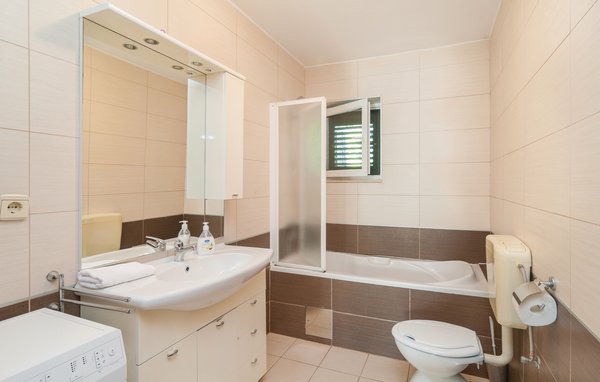 Domy wakacyjne - Brac-Supetar , Chorwacja - CDB640 701