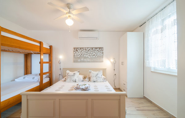 Location de vacances - Brac-Skrip , Croatie - CDB688 601