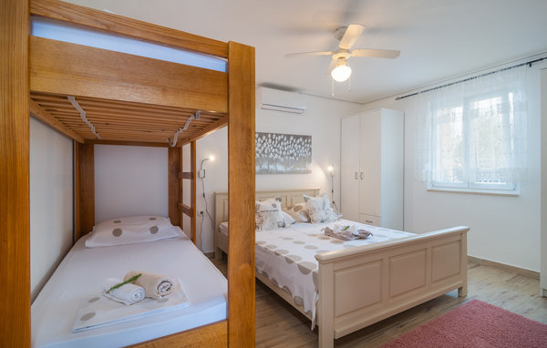 Location de vacances - Brac-Skrip , Croatie - CDB688 602