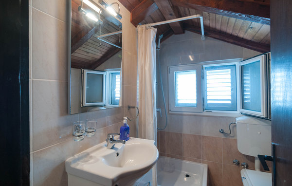 Ferienhaus - Brac-Splitska , Kroatien - CDB746 703