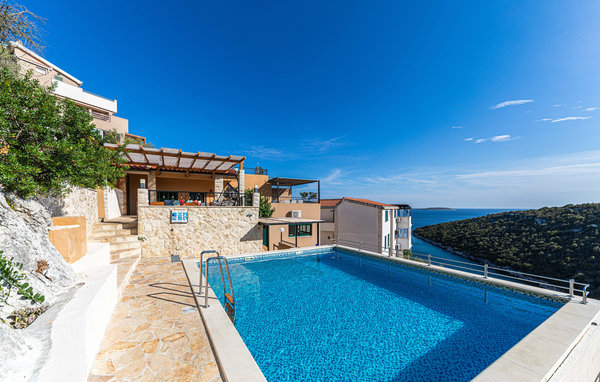 Vakantiehuis - Trogir-Vinisce , Kroatië - CDC039 11