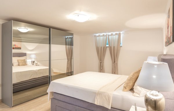 Holiday Home - Makarska-Kamenmost , Croatia - CDC060 601