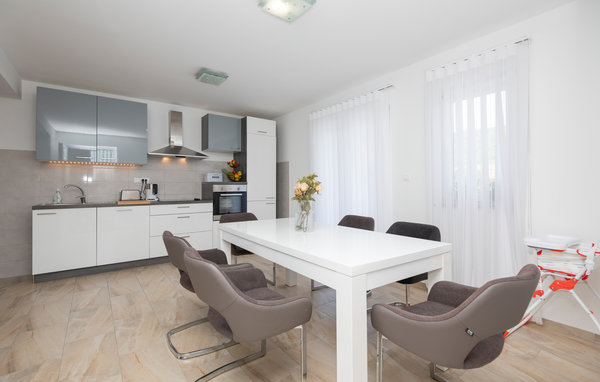 Holiday Home - Makarska-Glavina Donja , Croatia - CDC216 401