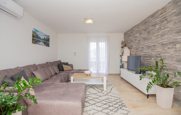 Holiday Home - Makarska-Glavina Donja , Croatia - CDC216 3