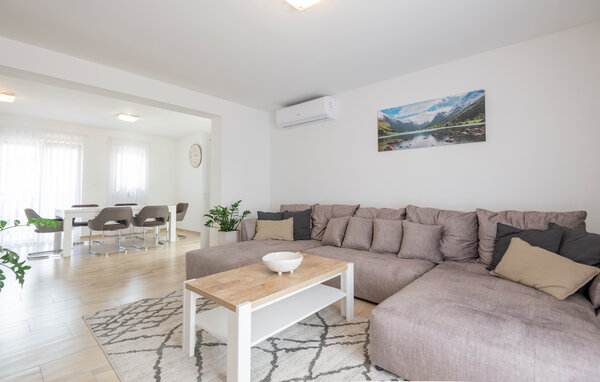 Holiday Home - Makarska-Glavina Donja , Croatia - CDC216 301