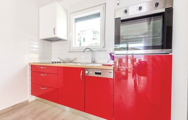 Semesterhus - Omis-Jesenice , Kroatien - CDC247 401