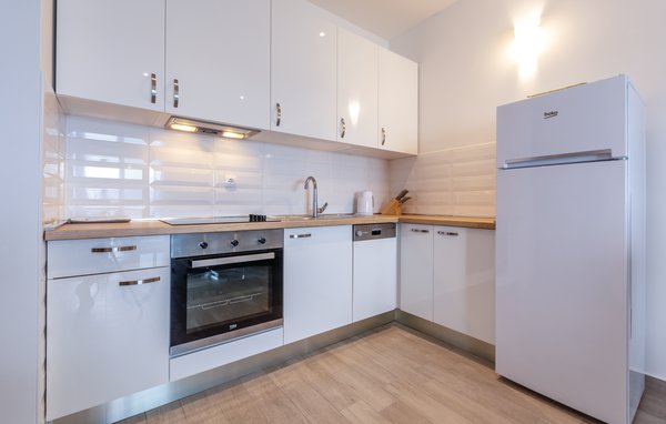 Semesterhus - Omis-Jesenice , Kroatien - CDC247 403