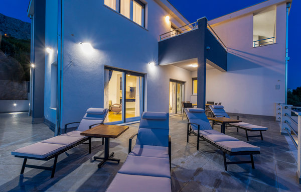 Semesterhus - Omis-Jesenice , Kroatien - CDC247 108