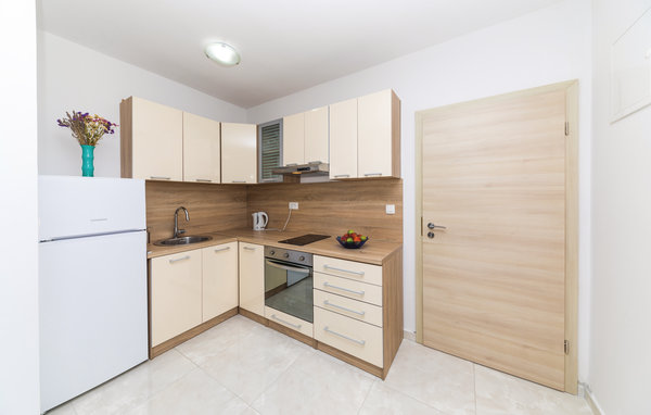 Ferienwohnung - Trogir-Vinisce , Kroatien - CDC407 2