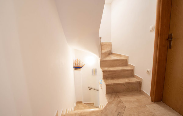 Domy wakacyjne - Split , Chorwacja - CDC684 501