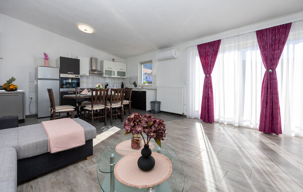 Apartment - Omis-Slime , Croatia - CDC892 4