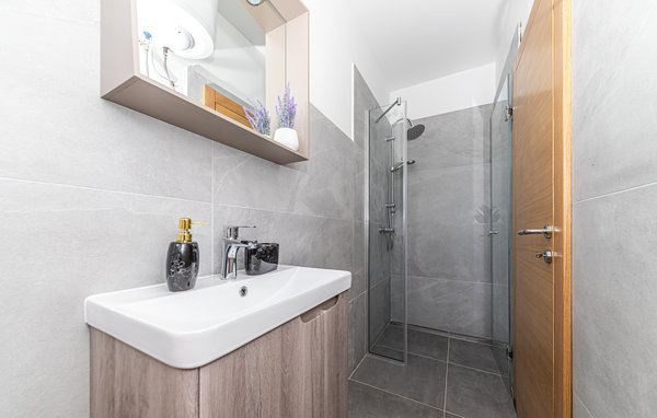 Kuća-za-odmor - Split-Ugljane , Hrvatska - CDC999 711
