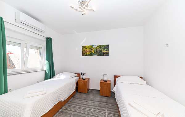 Kuća-za-odmor - Split-Ugljane , Hrvatska - CDC999 602