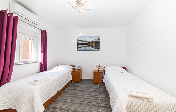 Kuća-za-odmor - Split-Ugljane , Hrvatska - CDC999 606