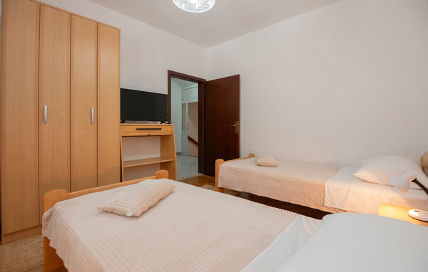 Holiday Home - Makarska-Veliki Prolog , Croatia - CDE192 609