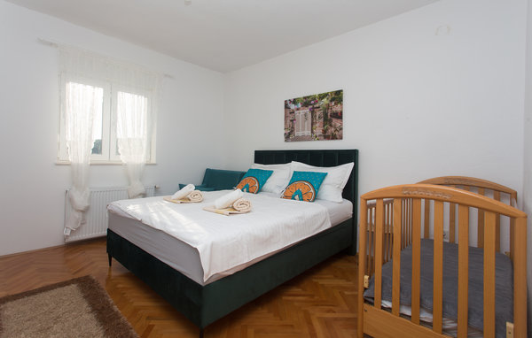 Domy wakacyjne - Omis-Katuni , Chorwacja - CDE658 602