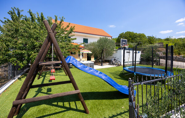 Domy wakacyjne - Omis-Katuni , Chorwacja - CDE658 107