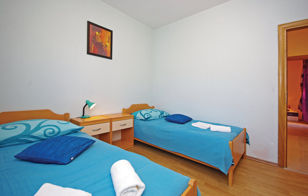 Domy wakacyjne - Omis-Kresevo , Chorwacja - CDE854 605