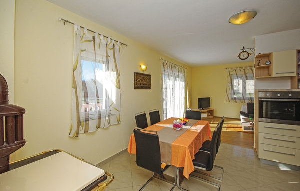 Domy wakacyjne - Omis-Kresevo , Chorwacja - CDE854 403