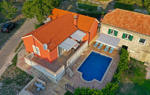 Domy wakacyjne - Omis-Kresevo , Chorwacja - CDE854 82
