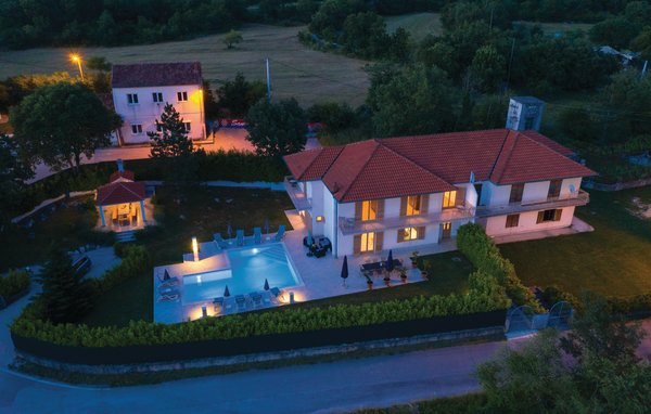 Feriehus - Split-Bisko , Kroatia - CDF274 106