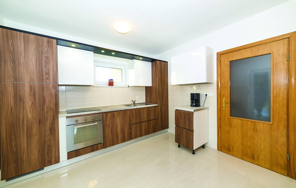 Domy wakacyjne - Split-Trilj , Chorwacja - CDF328 401