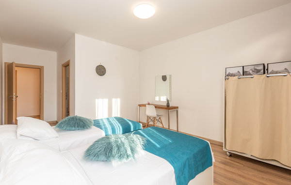 Holiday Home - Makarska-Kamenmost , Croatia - CDF425 620
